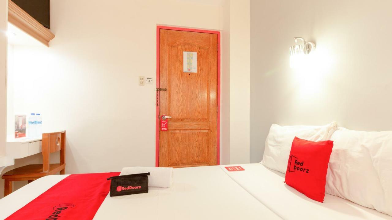 מלון Reddoorz @ Paterno Street טקלובן מראה חיצוני תמונה