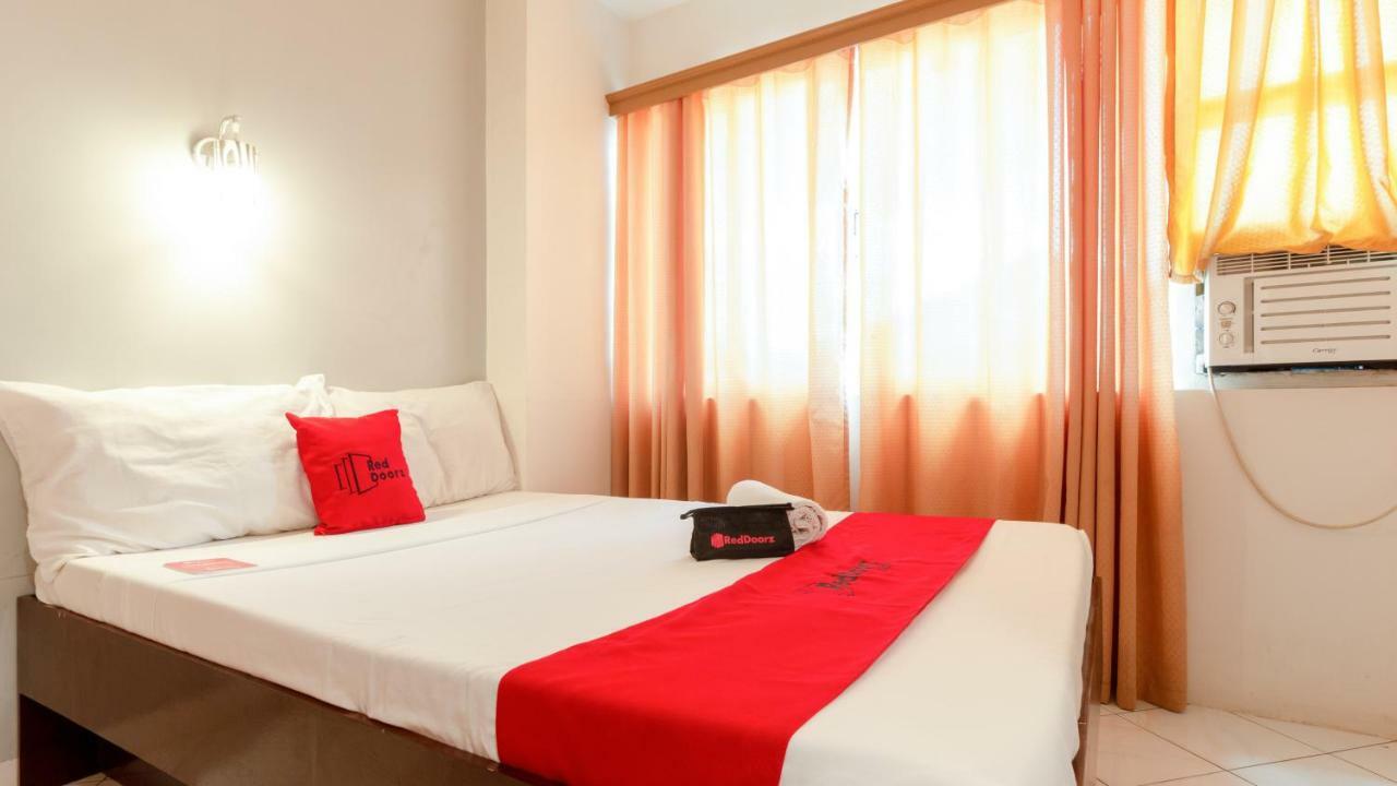 מלון Reddoorz @ Paterno Street טקלובן מראה חיצוני תמונה