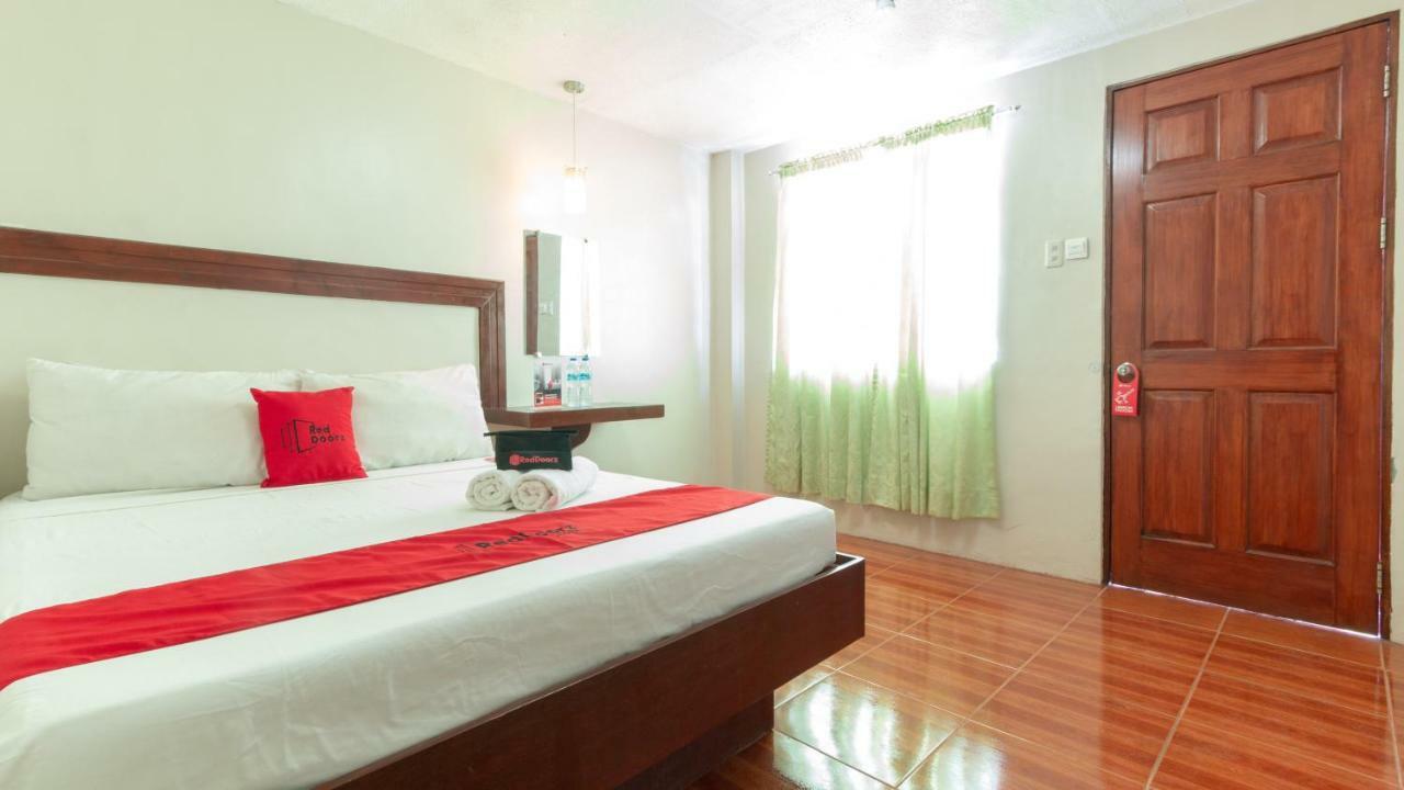 מלון Reddoorz @ Paterno Street טקלובן מראה חיצוני תמונה